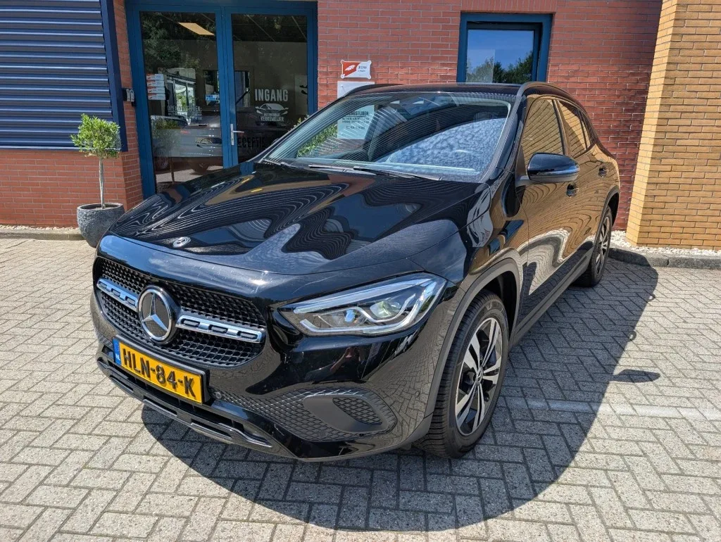 Mercedes-Benz GLA-Klasse (2022) — foto 1