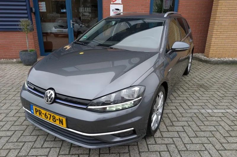 Volkswagen Golf (2017)