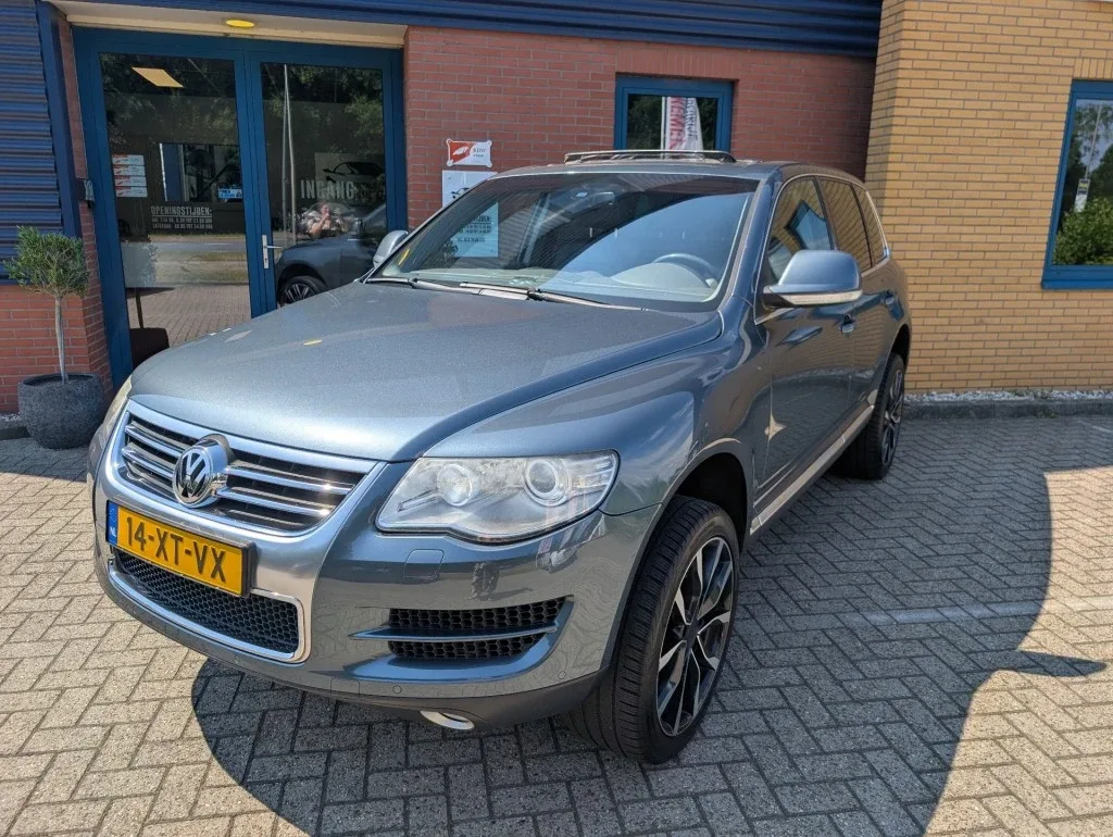 Volkswagen Touareg (2007) — foto 1