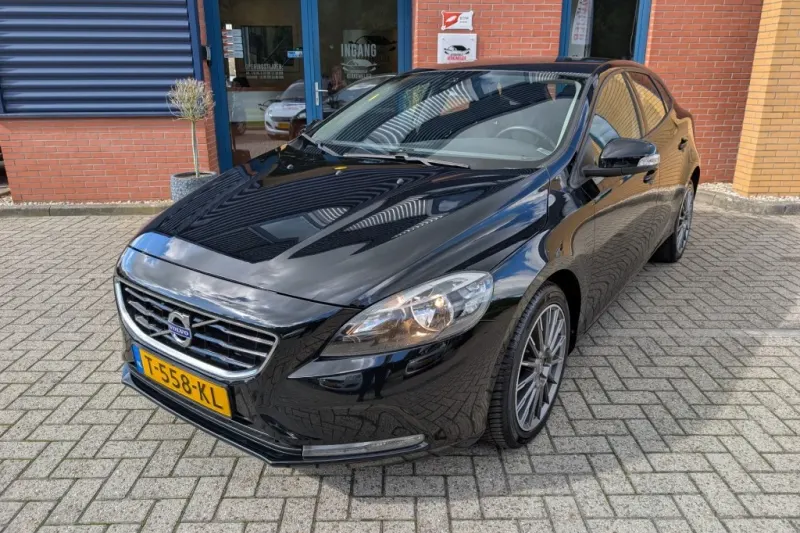 Volvo V40 (2015)