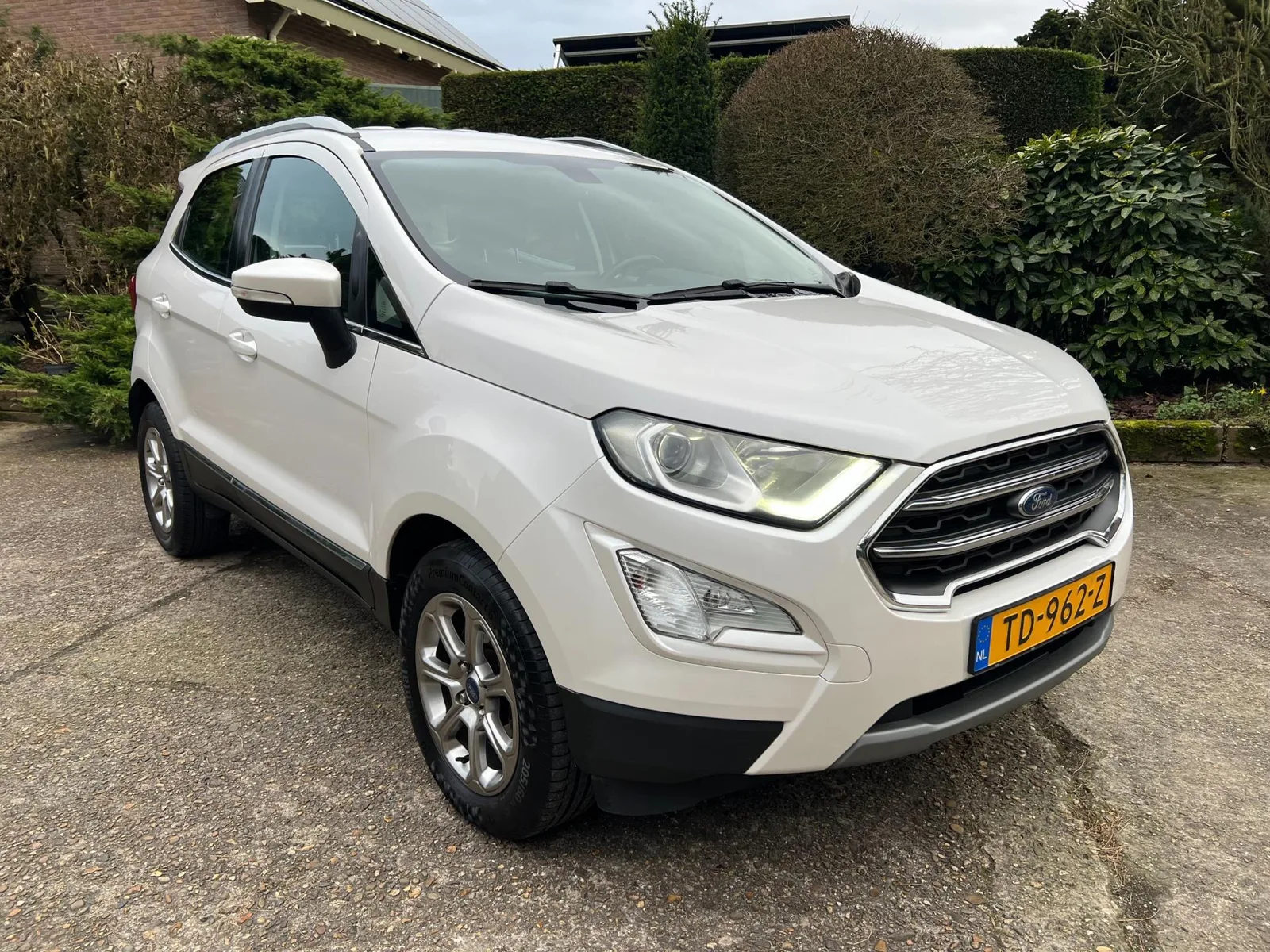 Ford EcoSport (2018) — foto 1
