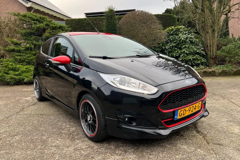 Ford Fiesta (2015)