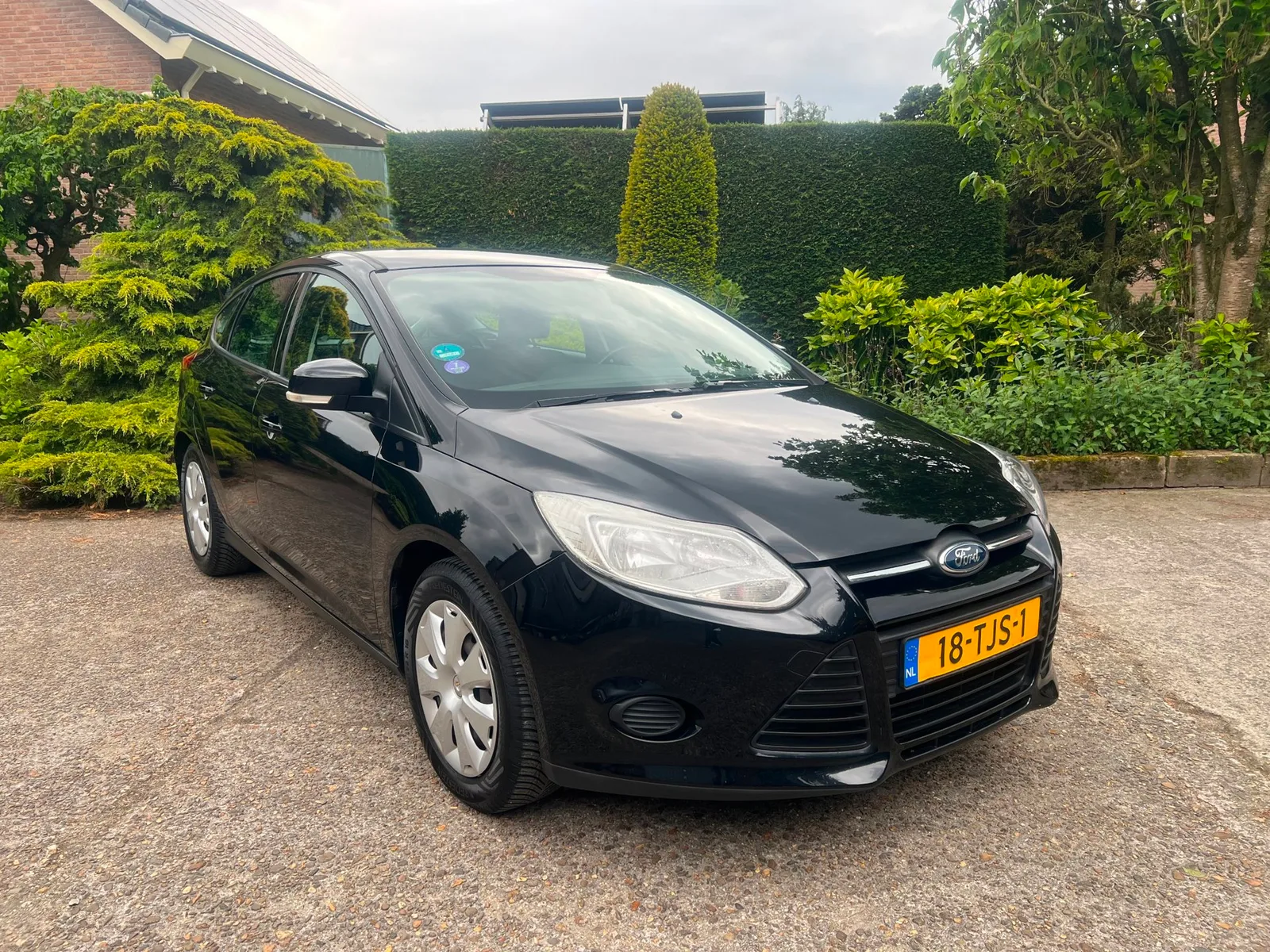 Ford Focus (2012) — foto 1