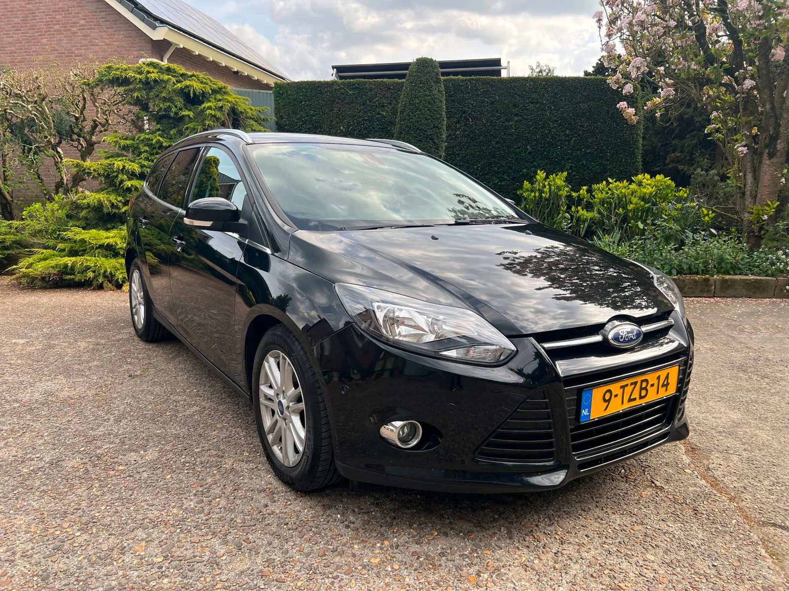 Ford Focus (2014) — foto 1