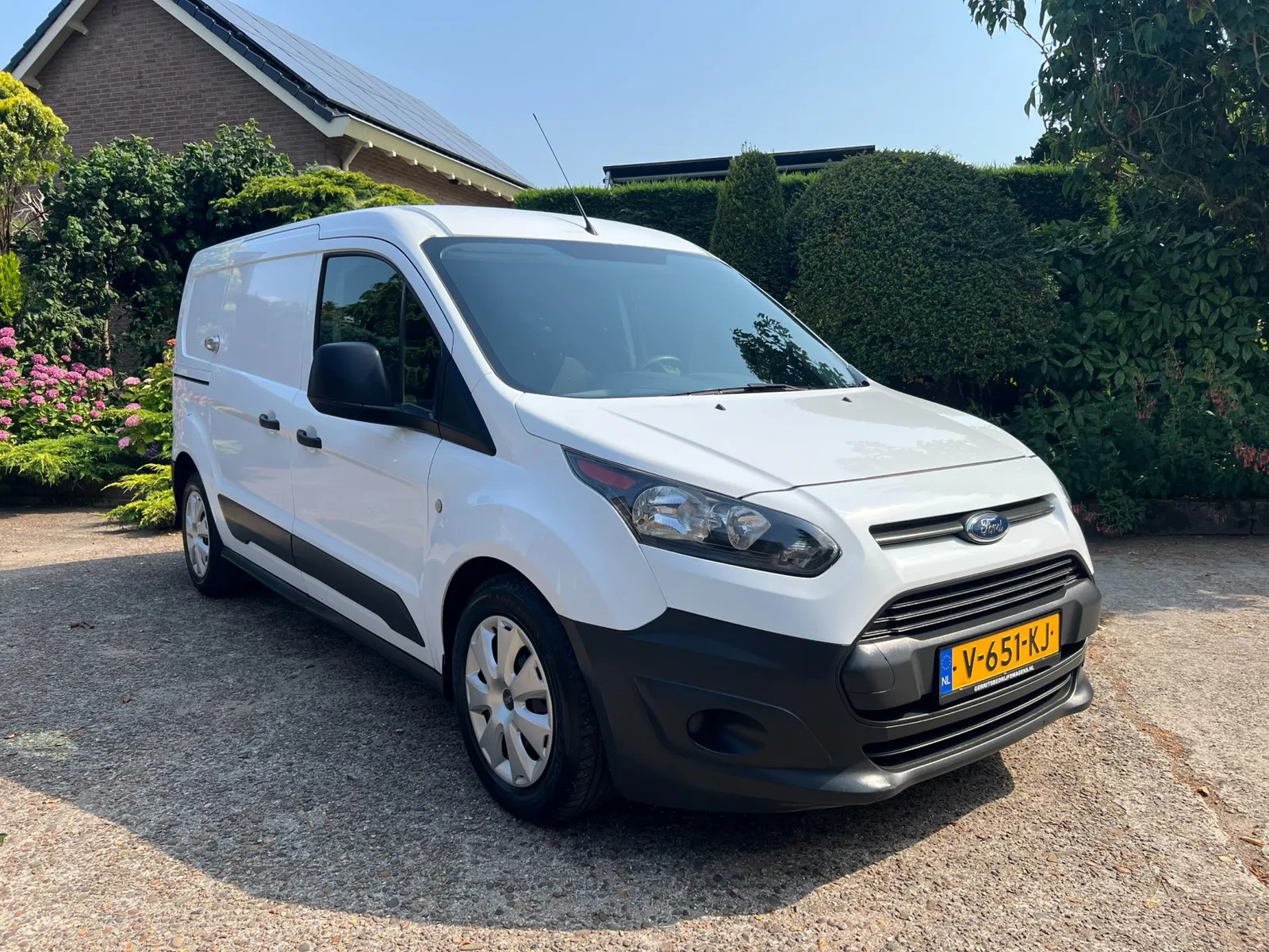 Ford Transit Connect (2018) — foto 1