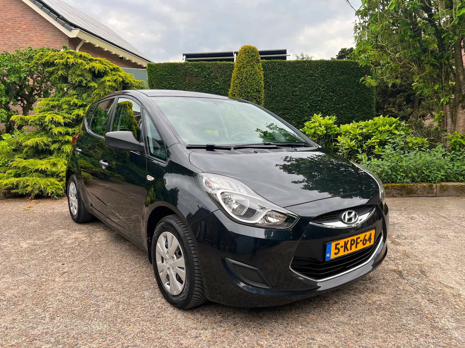 Hyundai ix20 (2011) — foto 1
