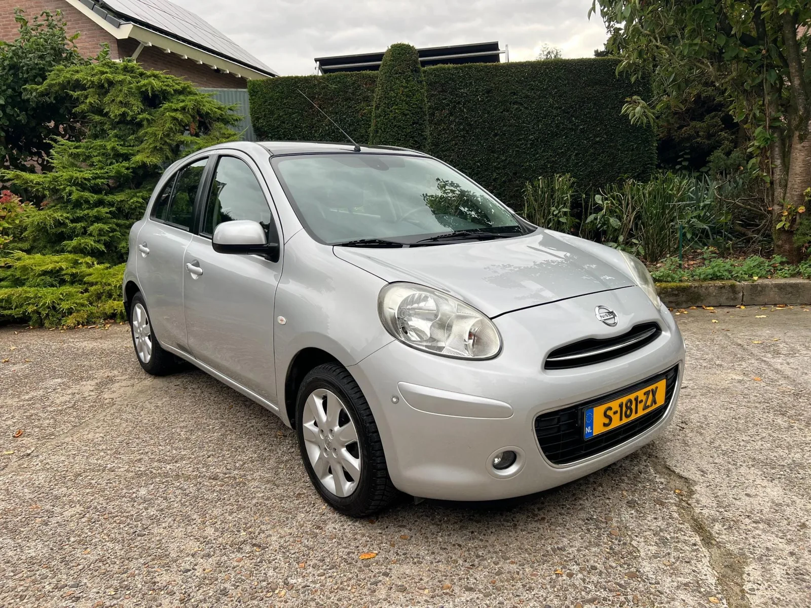 Nissan Micra (2013) — foto 1