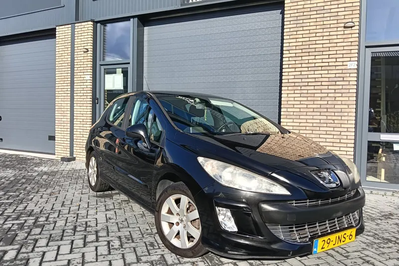 Peugeot 308 (2009)