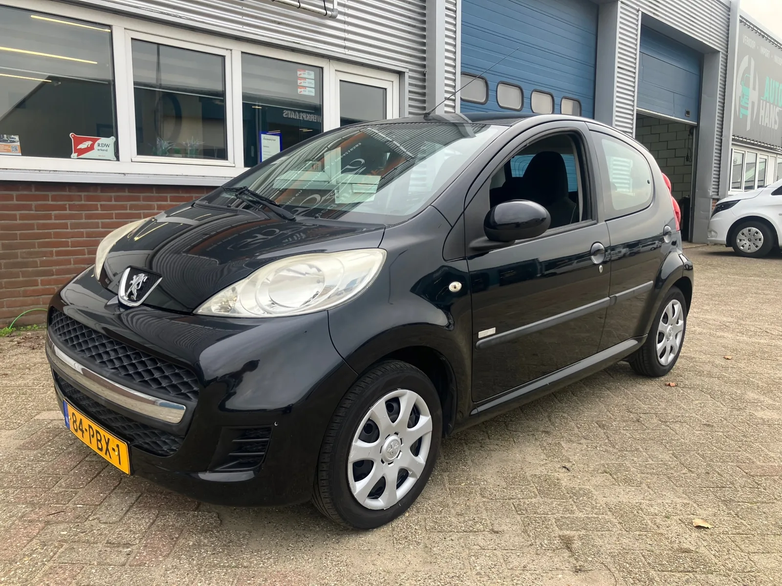 Peugeot 107 (2011) — foto 1