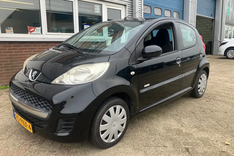 Peugeot 107 (2011)
