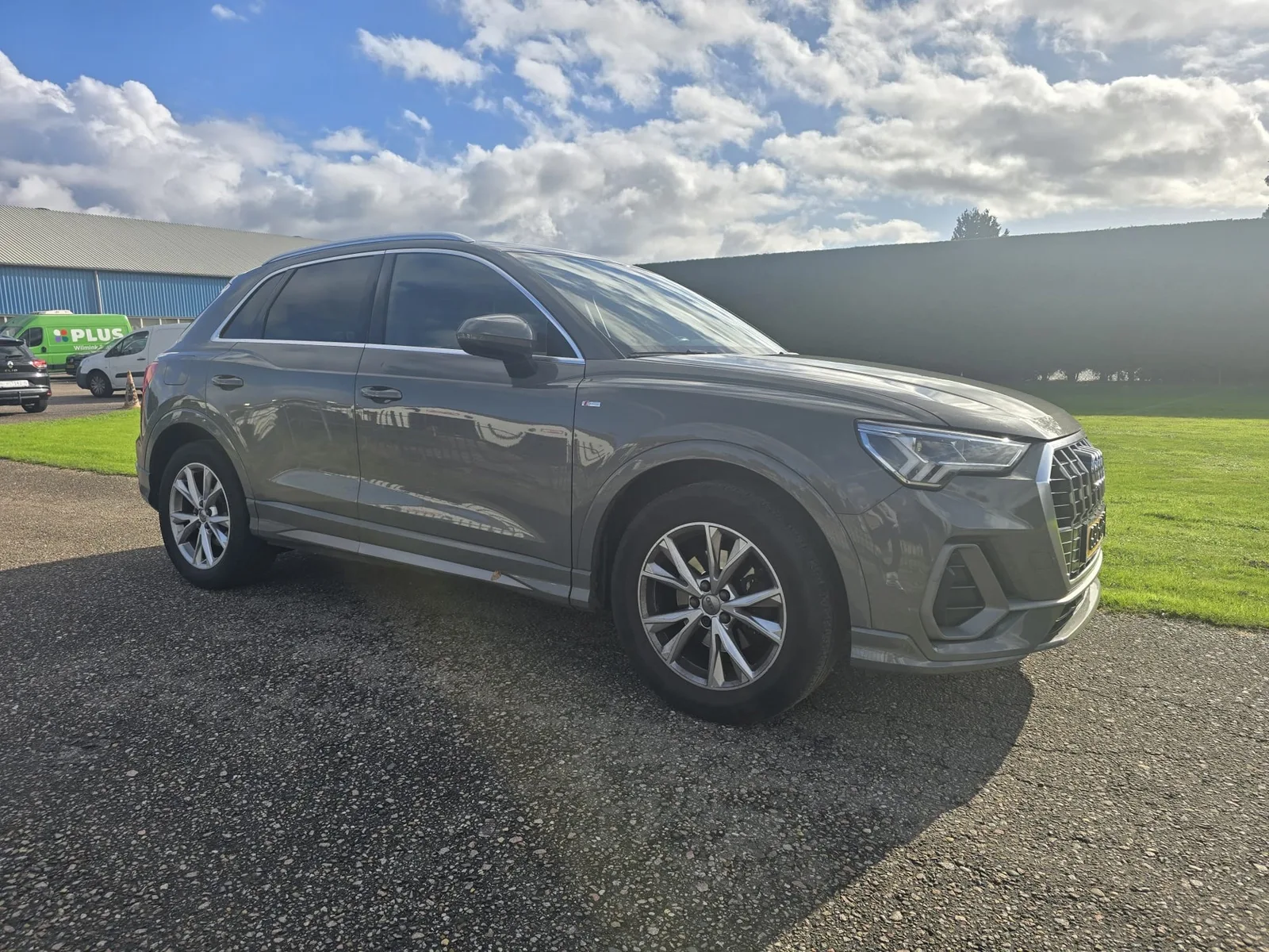 Audi Q3 (2018) — foto 1