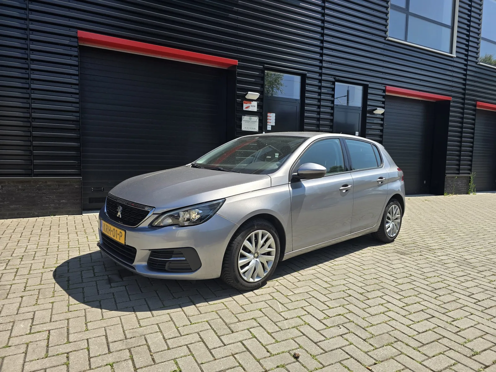 Peugeot 308 (2018) — foto 1