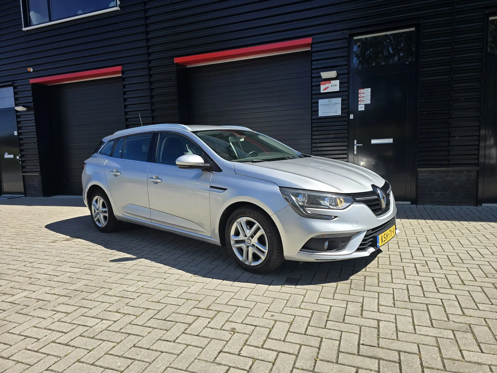 Renault Mégane (2018) — foto 1