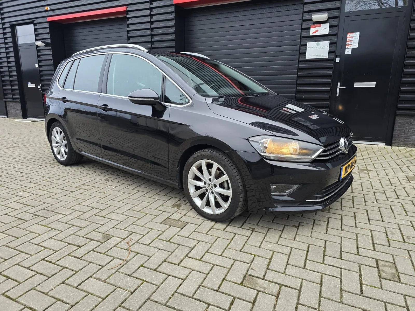 Volkswagen Golf Sportsvan (2016) — foto 1