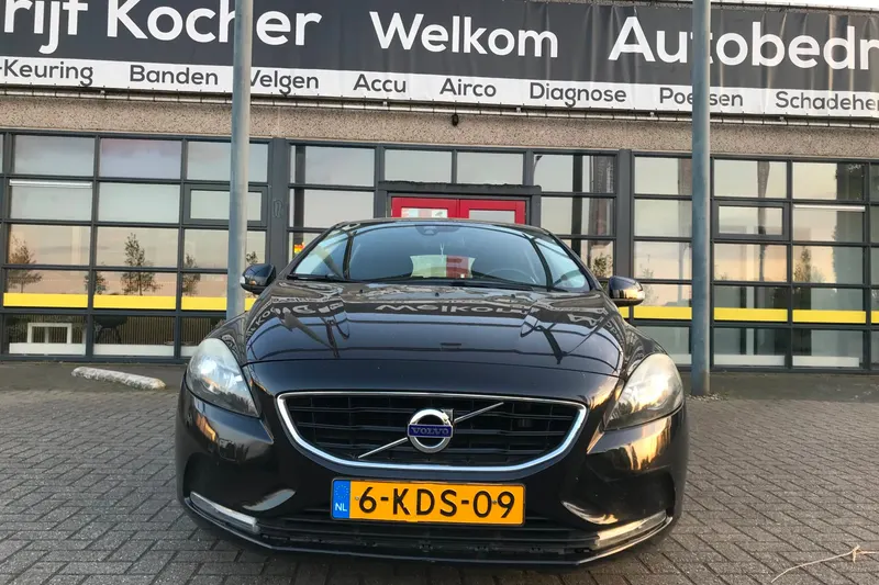 Volvo V40 (2013)