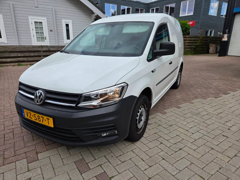 Volkswagen Caddy (2016) — foto 1