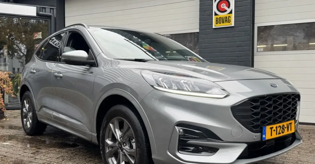 Ford Kuga (2023) — foto 1