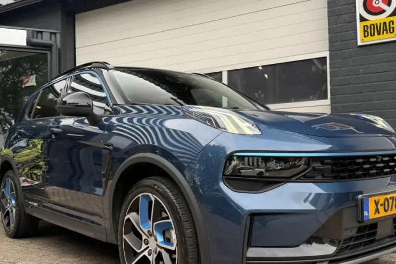 Lynk & Co 01 (2024)
