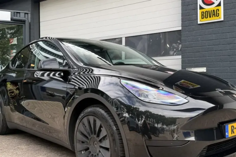 Tesla Model Y (2022)