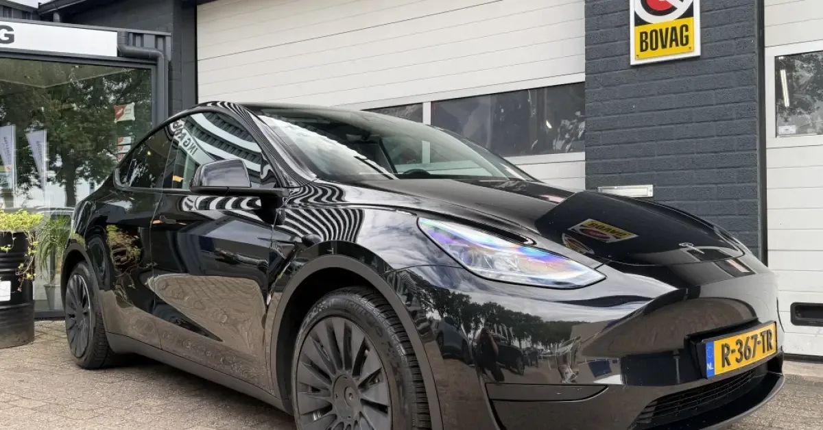 Tesla Model Y (2022) — foto 1