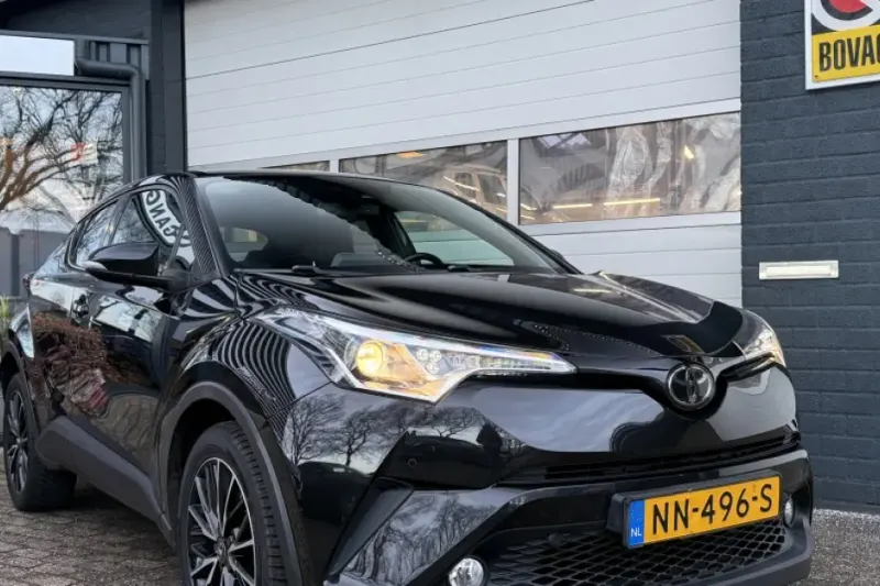 Toyota C-HR (2017)