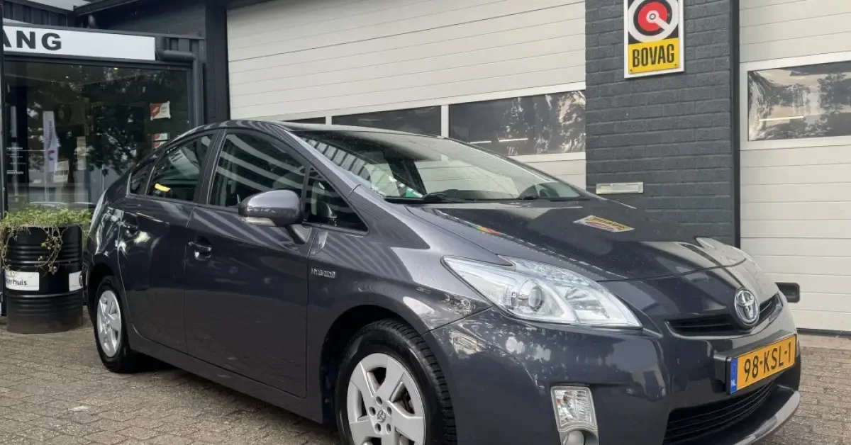 Toyota Prius (2010) — foto 1