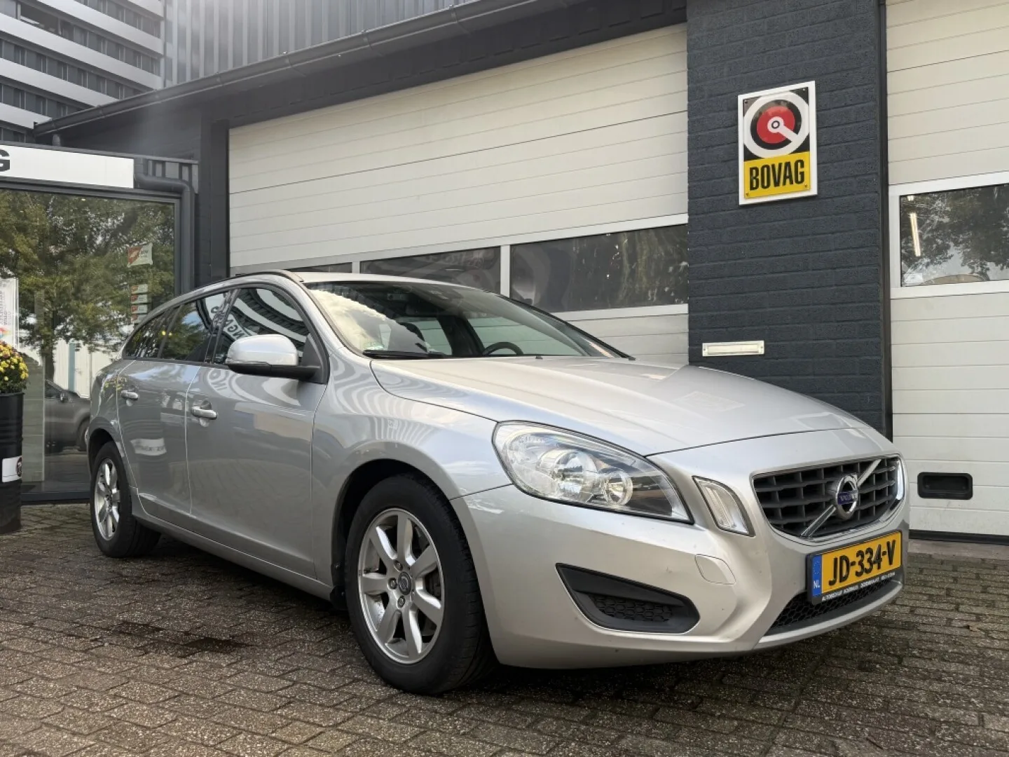 Volvo V60 (2012) — foto 1