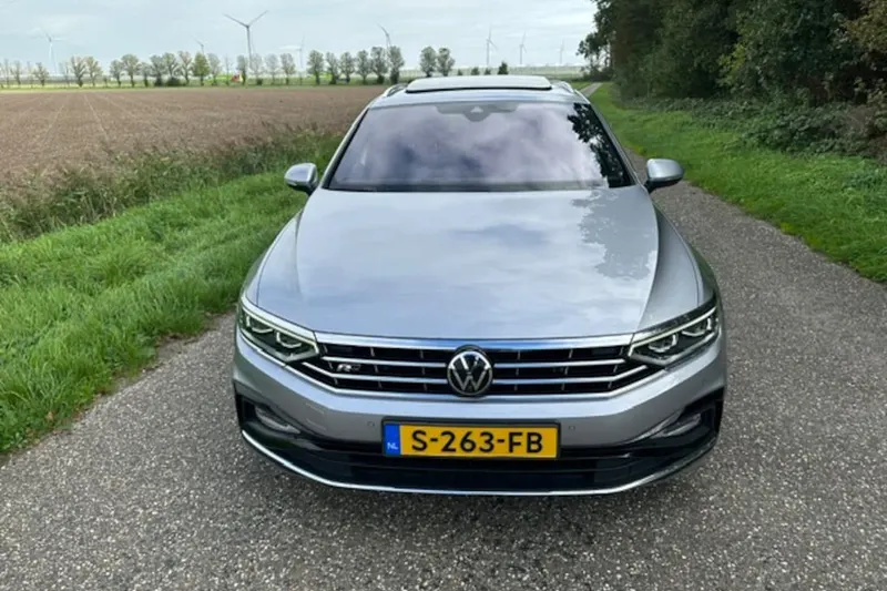 Volkswagen Passat (2023)