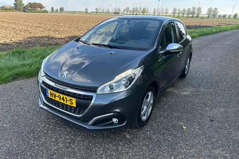 Peugeot 208 (2016)