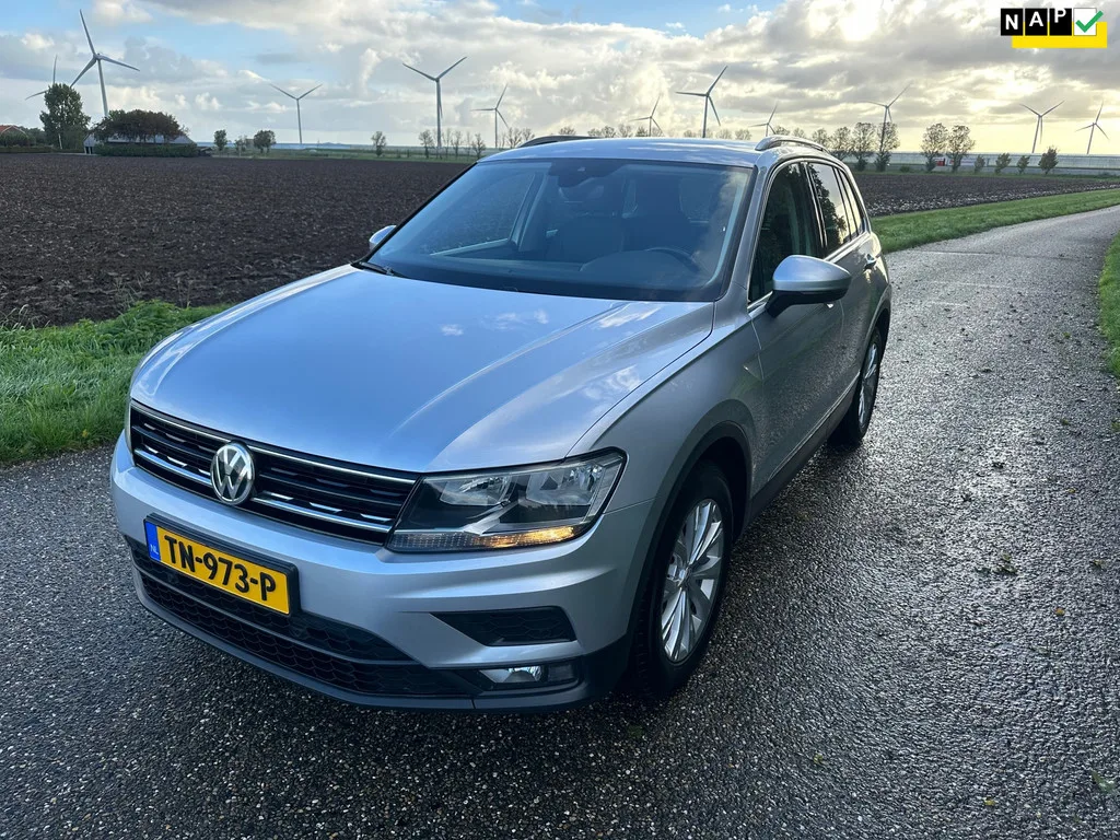 Volkswagen Tiguan (2018) — foto 1
