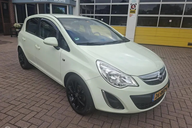 Opel Corsa (2011)
