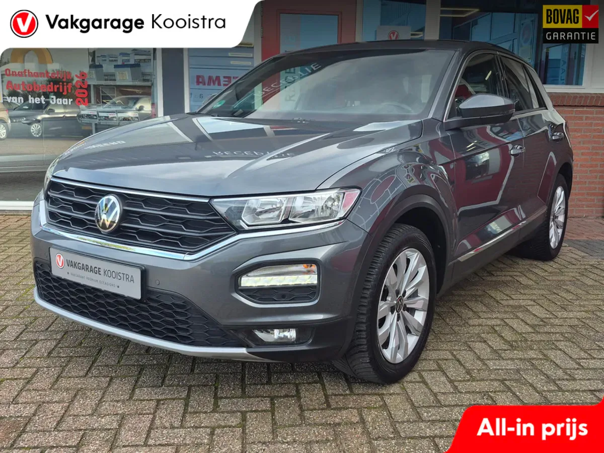 Volkswagen T-Roc (2021) — foto 1