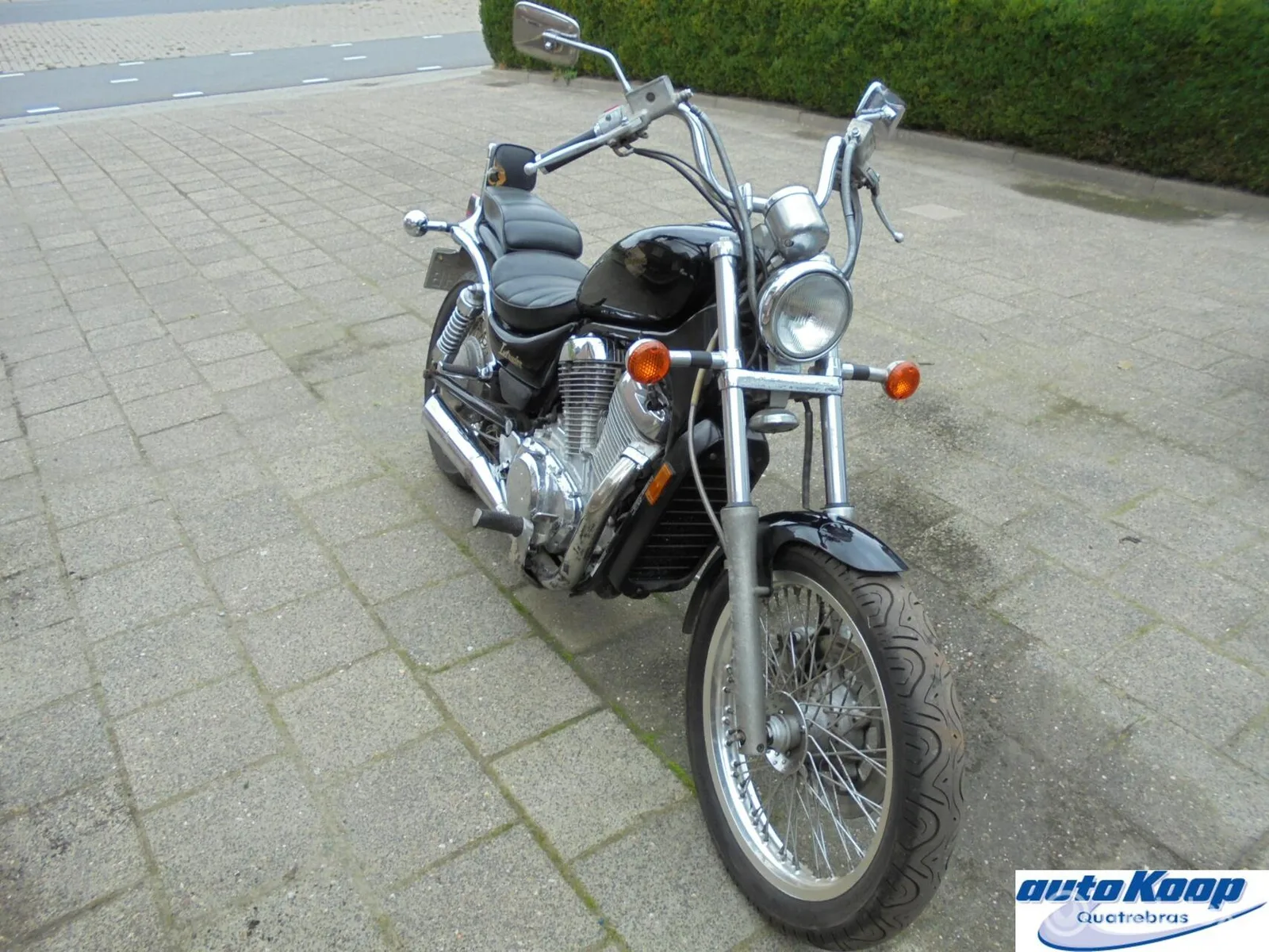 Suzuki Chopper 700 Intruder (1986) — foto 1