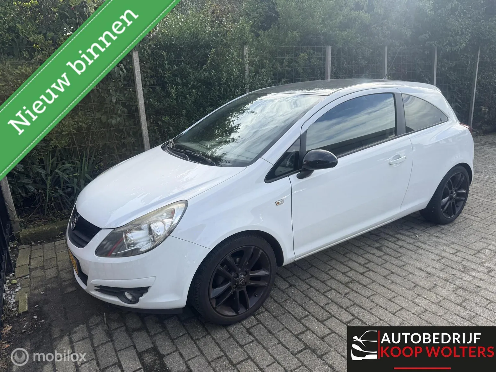 Opel Corsa (2010) — foto 1