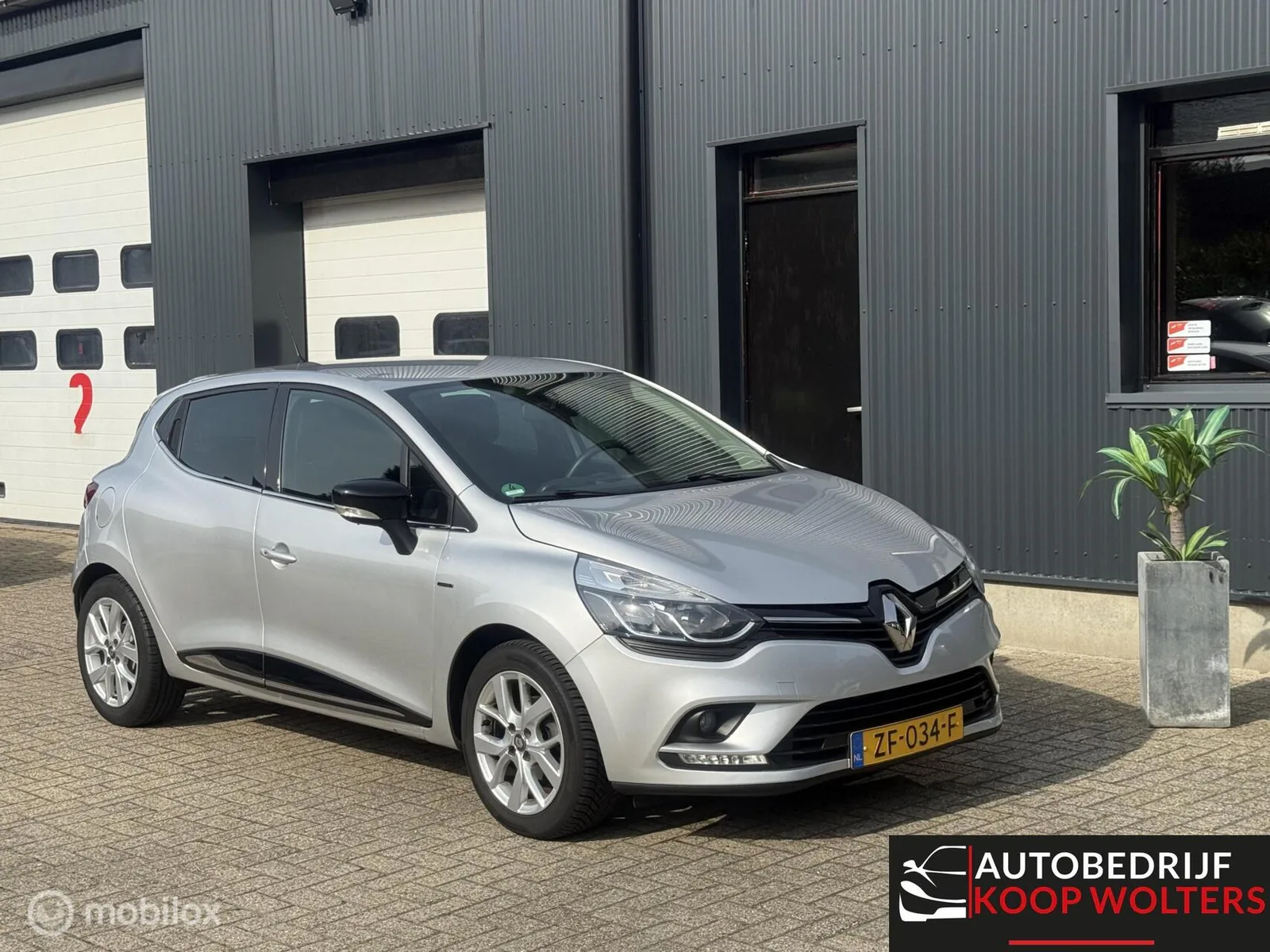 Renault Clio (2019) — foto 1