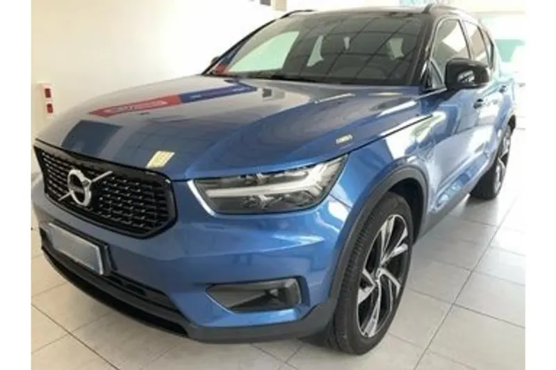 Volvo XC40 (0)