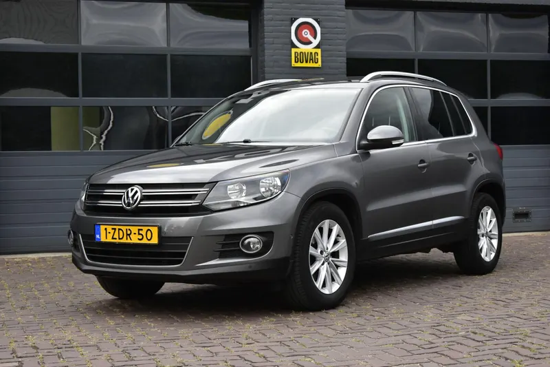 Volkswagen Tiguan (2015)