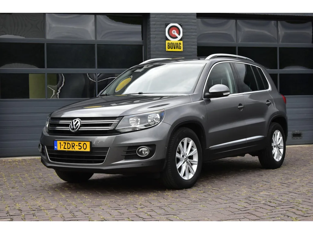 Volkswagen Tiguan (2015) — foto 1