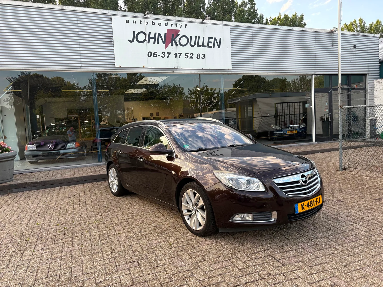 Opel Insignia Sports Tourer (2012) — foto 1