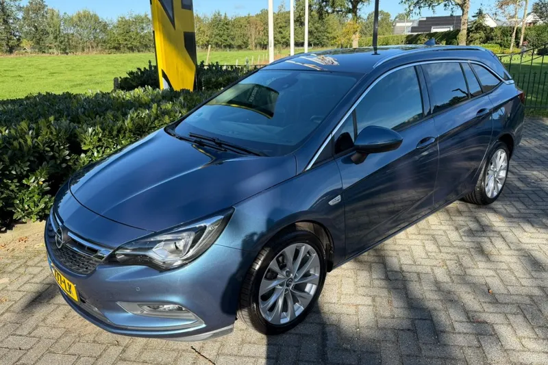 Opel Astra (2017)
