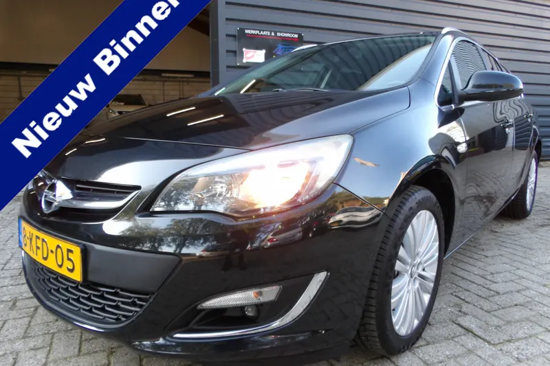 Opel Astra (2013)