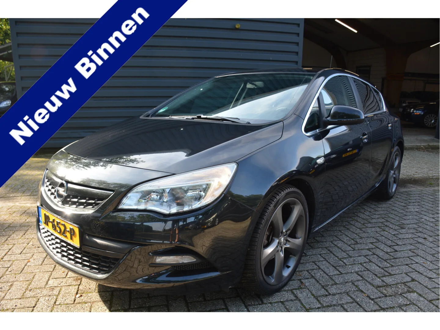 Opel Astra (2012) — foto 1