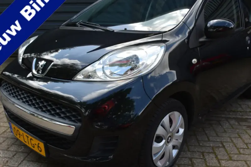 Peugeot 107 (2010)