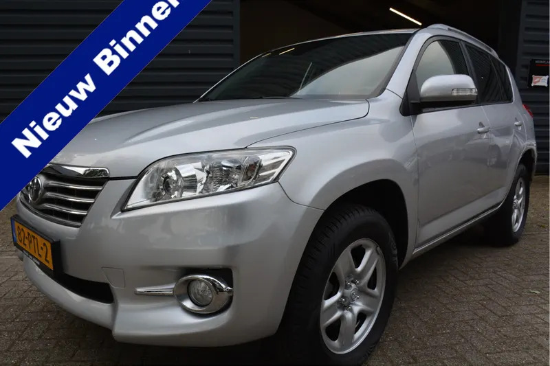 Toyota RAV4 (2011)