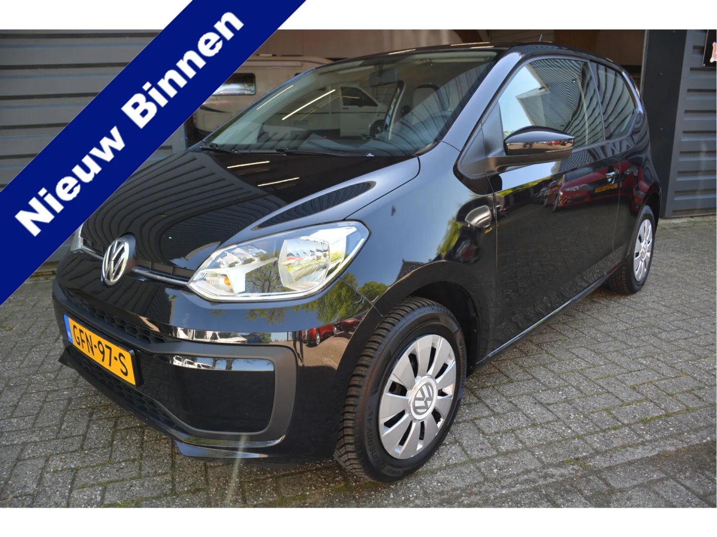 Volkswagen Up! (2016) — foto 1
