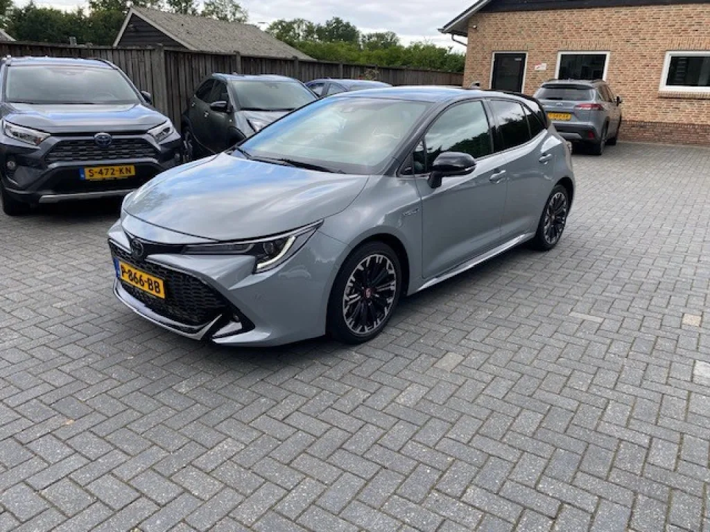 Toyota Corolla (2022) — foto 1
