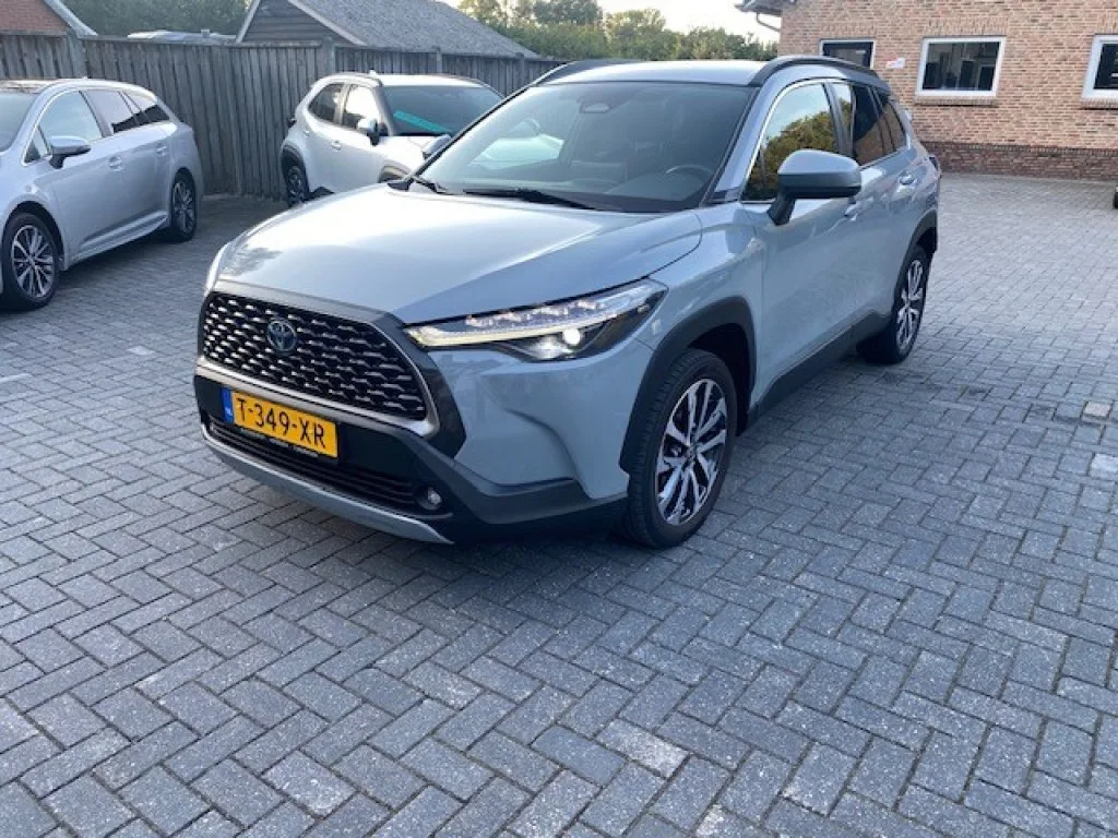 Toyota Corolla (2023) — foto 1