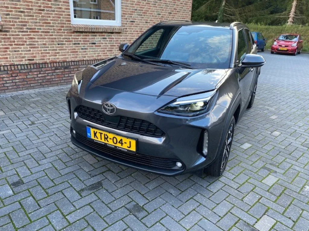 Toyota Yaris Cross (2024) — foto 1