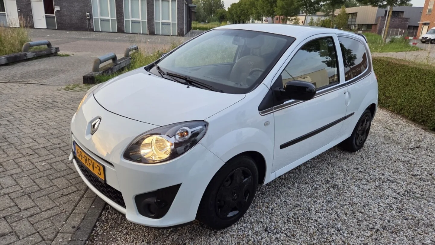 Renault Twingo (2011) — foto 1