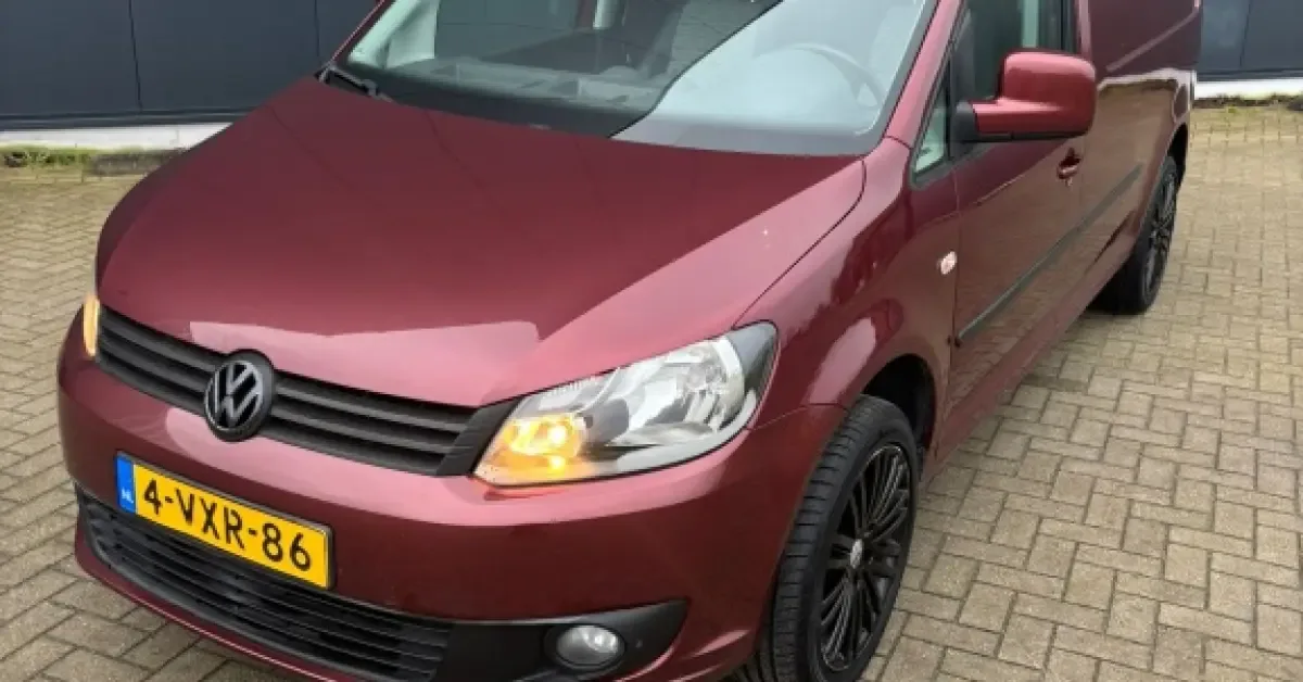 Volkswagen Caddy (2012) — foto 1